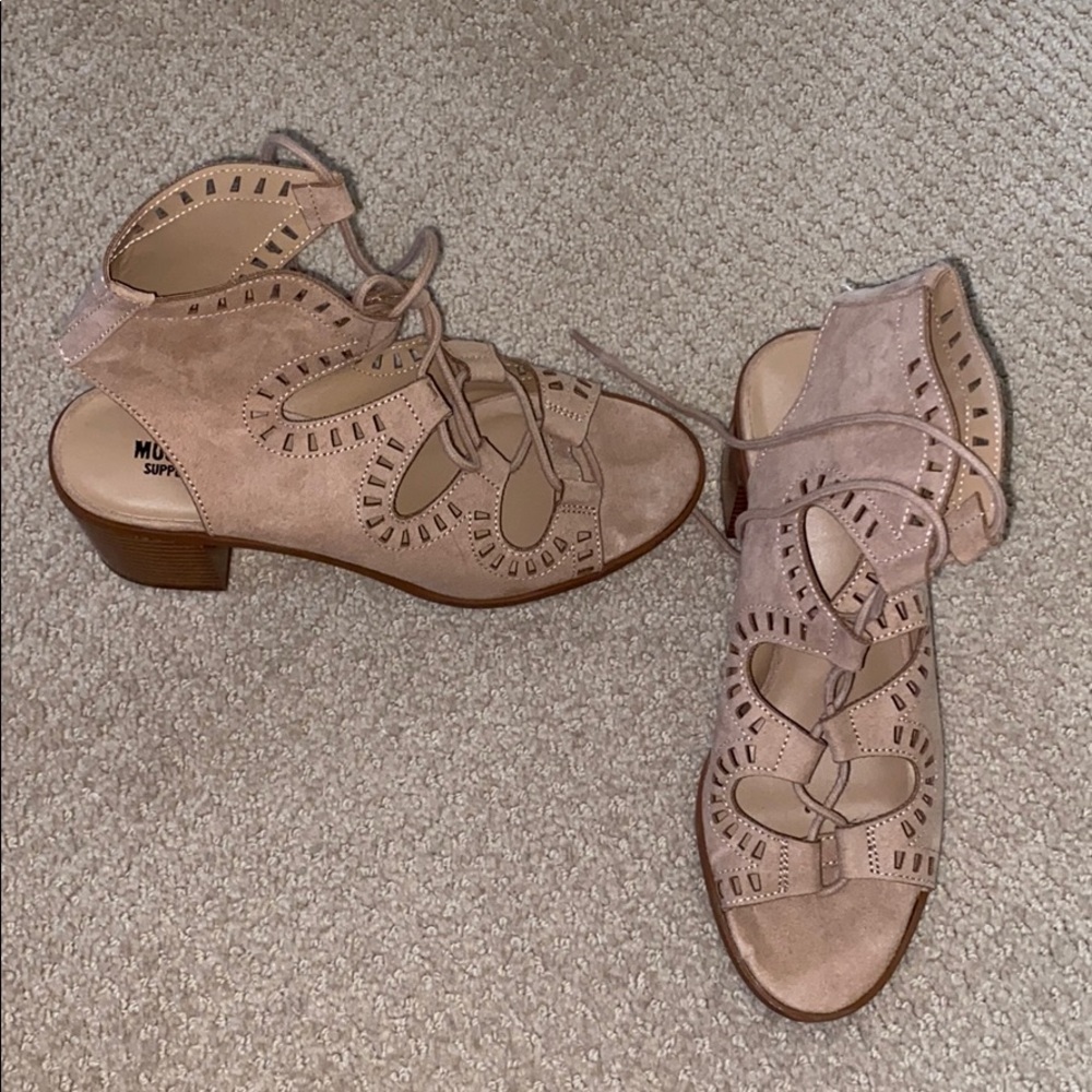 lace heels